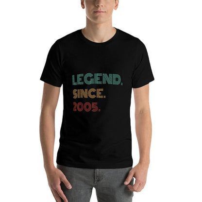 20 Years Old Legend Since 2005 20th Birthday  Trendy Pattern T-Shirt