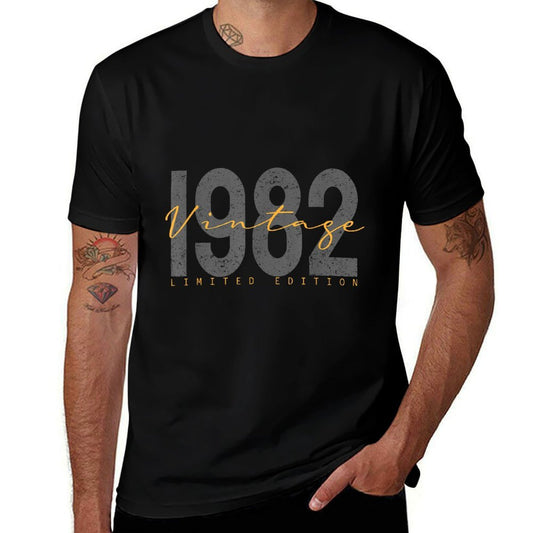43 Years Old Vintage 1982 43rd Birthday Decoration Men Women  Slim-fit Cut T-Shirt