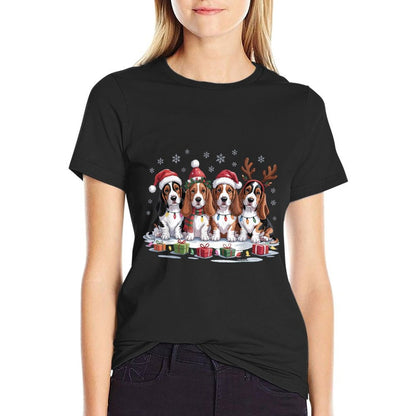 Cute Basset Hound Christmas Puppies Dog Lovers Funny Holiday  Easy-care T-Shirt