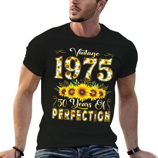50 Year Old Vintage 1975 Sunflower 50th Birthday Girl Women  High-quality Stitching T-Shirt