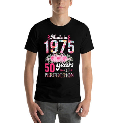 Made in 1975 50 Year Old Birthday Vintage 1975 50th Birthday Comfortable T-Shirt